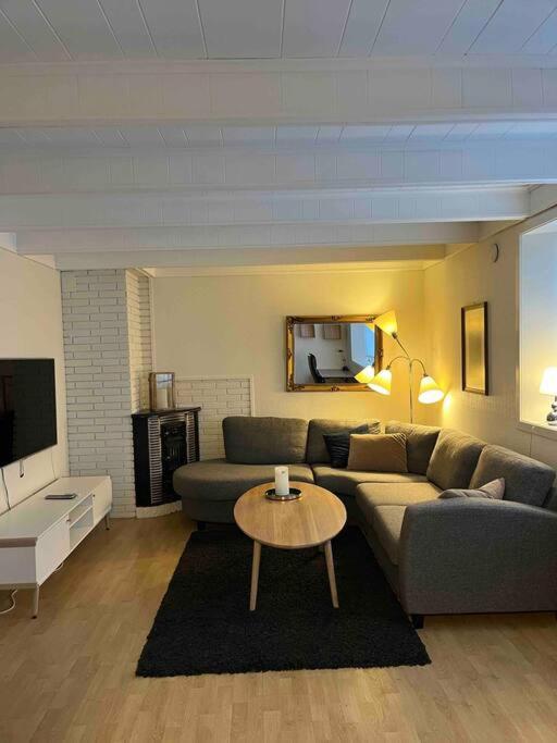 Apartamento Gimle Casa Tromsø Exterior foto